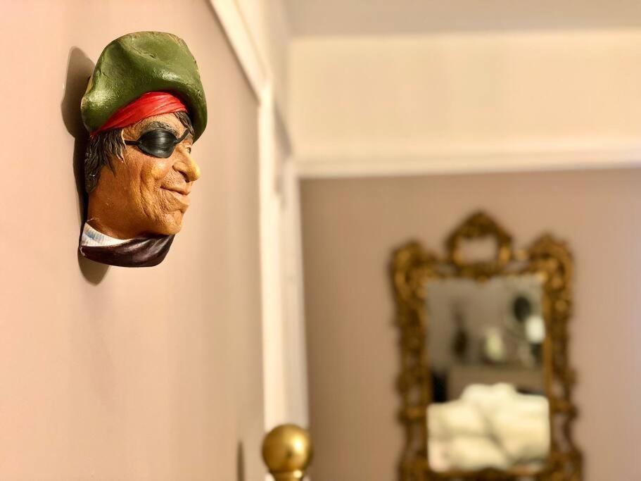 The Pirate'S Palace, Whitby - Elegant, Comfy, Fun ภายนอก รูปภาพ